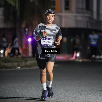 Runner Photo 7710659