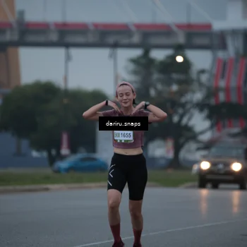 Runner Photo 7710662