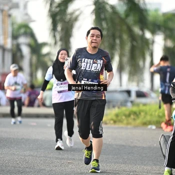 Runner Photo 7710667