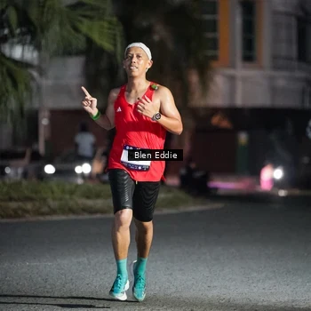 Runner Photo 7710678