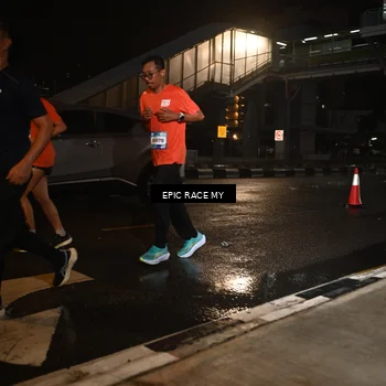 Runner Photo 7710680