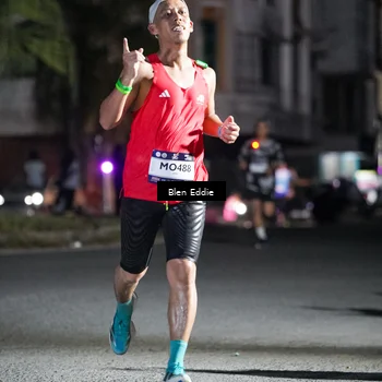 Runner Photo 7710683