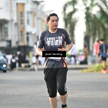 Runner Photo 7710703