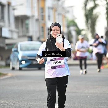 Runner Photo 7710707