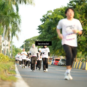 Runner Photo 7710709