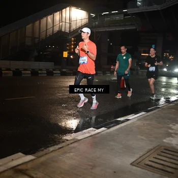 Runner Photo 7710721