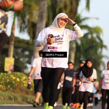 Runner Photo 7710725
