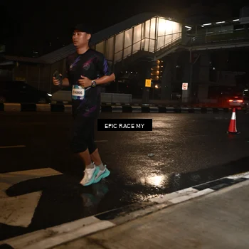 Runner Photo 7710728