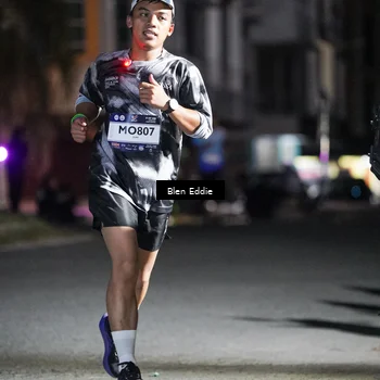 Runner Photo 7710731