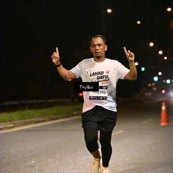 Runner Photo 7710744