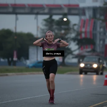 Runner Photo 7710745