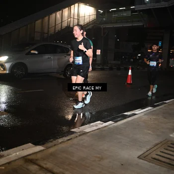 Runner Photo 7710749