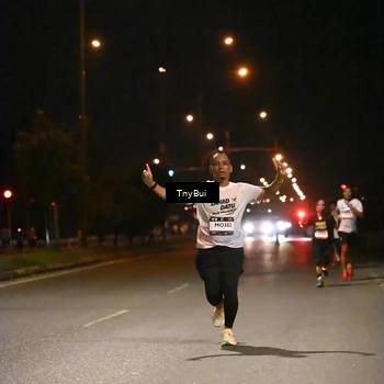 Runner Photo 7710757