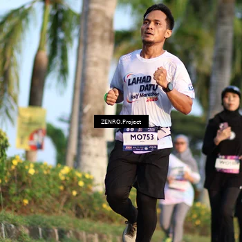 Runner Photo 7710761