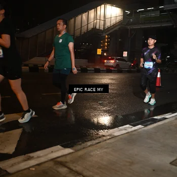 Runner Photo 7710767