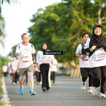 Runner Photo 7710771