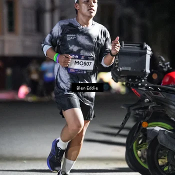 Runner Photo 7710776