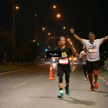 Runner Photo 7710779