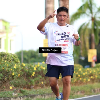 Runner Photo 7710780