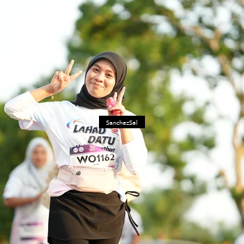 Runner Photo 7710784