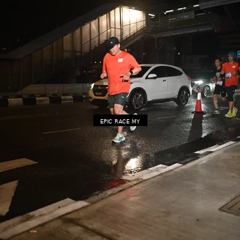 Runner Photo 7710786