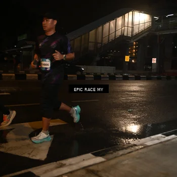Runner Photo 7710790