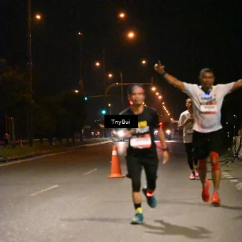 Runner Photo 7710809