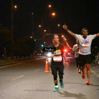 Runner Photo 7710812
