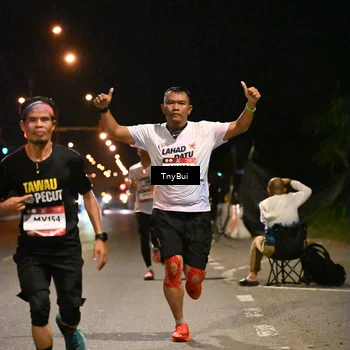 Runner Photo 7710814