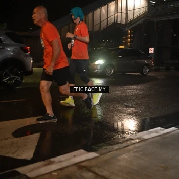Runner Photo 7710828