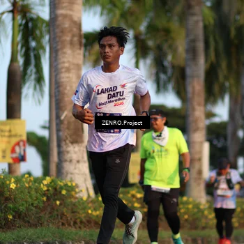 Runner Photo 7710830