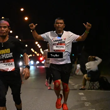 Runner Photo 7710854