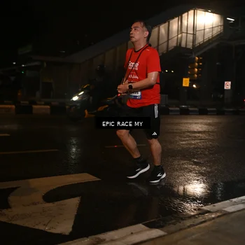 Runner Photo 7710861