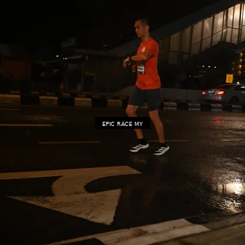Runner Photo 7710870
