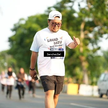 Runner Photo 7710872