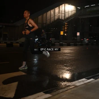Runner Photo 7710883
