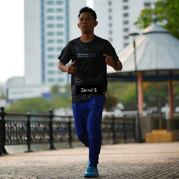 Runner Photo 7710889