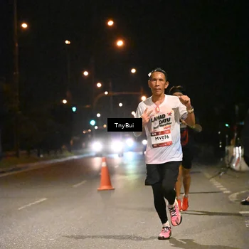 Runner Photo 7710912