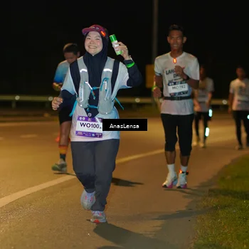 Runner Photo 7710914