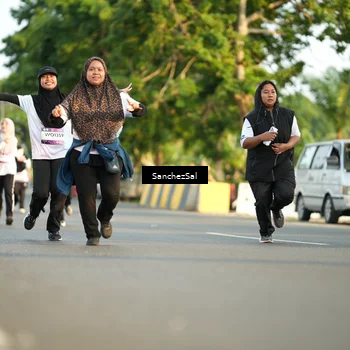 Runner Photo 7710917