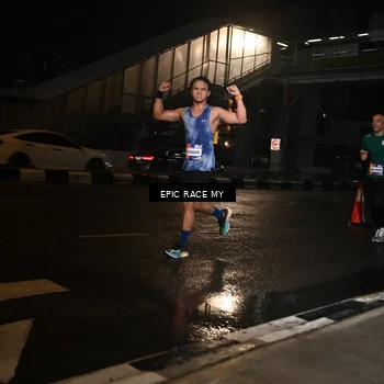 Runner Photo 7710919
