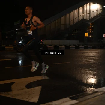 Runner Photo 7710923