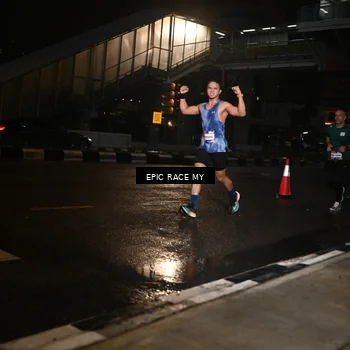 Runner Photo 7710948