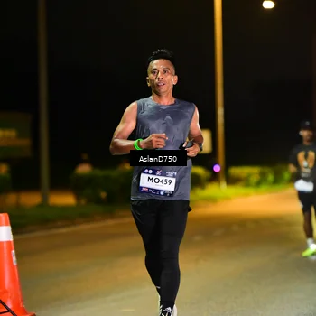 Runner Photo 7710950