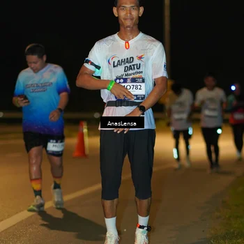Runner Photo 7710964