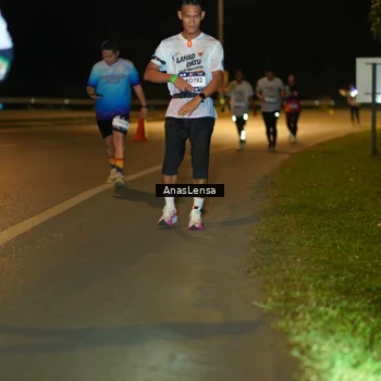 Runner Photo 7710971