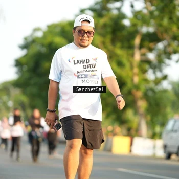 Runner Photo 7711002