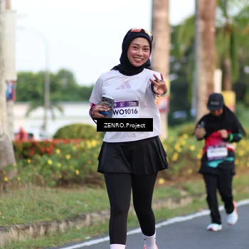 Runner Photo 7711017