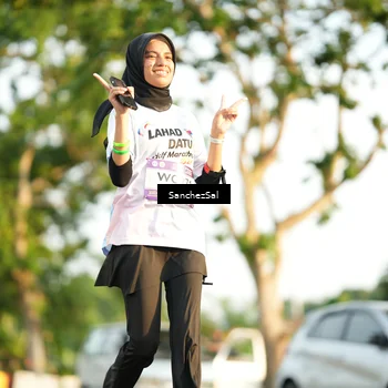 Runner Photo 7711020