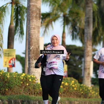 Runner Photo 7711027